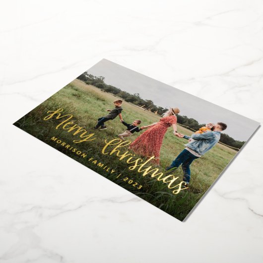 Elegant Calligrafie Familie met Kerstmis Folie Feestdagenkaart (Gedraaid)