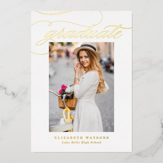 Elegant Calligrafie Foto Afstuderen Gold Folie Uitnodiging (Voorkant)