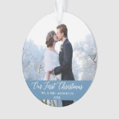 Elegant Calligrafie Ons eerste kerstlicht blauw Ornament (voorkant)