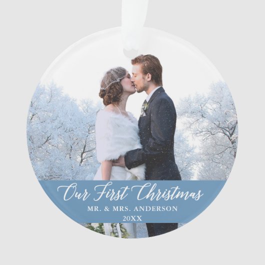 Elegant Calligrafie Ons eerste kerstlicht blauw Ornament (voorkant)