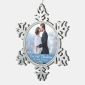 Elegant Calligrafie Ons eerste kerstlicht blauw Tin Sneeuwvlok Ornament (Rechts)