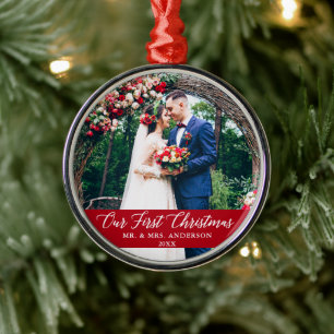 Elegant Calligrafie Onze eerste kerstfoto Rood Metalen Ornament