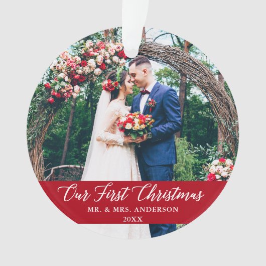 Elegant Calligrafie Onze eerste kerstfoto Rood Ornament (voorkant)