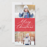 Elegant Calligrafie Script Merry kerst 2 Foto Feestdagenkaart<br><div class="desc">Deze stijlvolle en moderne kerstfotokaart biedt elegant modern kalligrafiescript met twee van uw foto's. Het omgekeerde heeft een dalend sneeuwpatroon op rood. Bezoek de winkel voor meer stijlvolle en elegante vakantiekaarten zoals deze!</div>