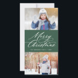 Elegant Calligrafie Script Merry kerst 2 Foto Feestdagenkaart<br><div class="desc">Deze stijlvolle en moderne kerstfotokaart biedt elegant modern kalligrafiescript met twee van uw foto's. Het omgekeerde heeft een dalend sneeuwpatroon op rood. Bezoek de winkel voor meer stijlvolle en elegante vakantiekaarten zoals deze!</div>