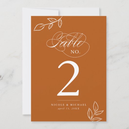 Elegant Calligraphy Burnt Oranje Table Number (Voorkant)
