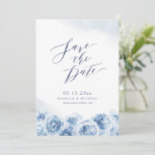 Elegant calligraphy dusty blue floral bruiloft save the date (Staand voorkant)
