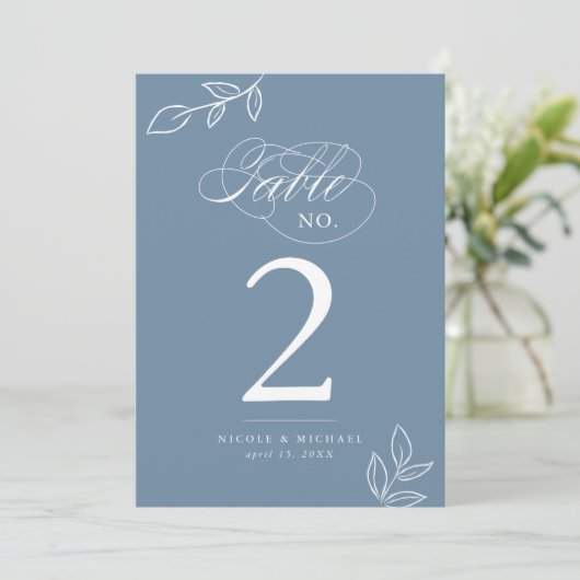 Elegant Calligraphy Dusty Blue Table Number (Staand voorkant)