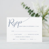 Elegant Calligraphy Dusty Blue Wedding RSVP Kaartje (Staand voorkant)