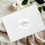 Elegant Calligraphy Modern Wedding Ronde Sticker<br><div class="desc">Transformeer uw trouwdag in een viering van sophisticatie en elegantie met onze prachtige zwart-wit moderne trouwsuite! Je kunt het personaliseren met slechts een paar klikken om je unieke liefdesverhaal uit te drukken. Dit inspirerende collectie bevat alles wat je nodig hebt om een prachtige samenhangende sfeer te creëer, met bijpassende menukaarten,...</div>