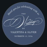 Elegant Calligraphy Navy Blue Wedding Ronde Sticker<br><div class="desc">Deze kalligrafie marineblauwe bruiloft sticker is de perfecte aanvulling op uw gunsten of enveloppen om een over-the-top elegante bruiloft te vieren. Het script lettertype voegt een vleugje verfijning toe terwijl de moderne lay-out het fris en stijlvol houdt. Het is de perfecte manier om te vieren met je geliefden en je...</div>