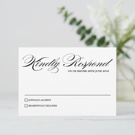 Elegant Calligraphy Script Wedding RSVP Kaart (Staand voorkant)