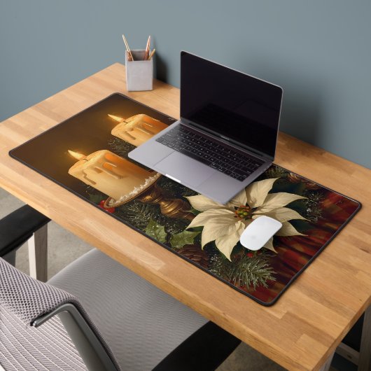 Elegant candle Christmas holly pine warm festive  Bureaumat (Kantoor 2)