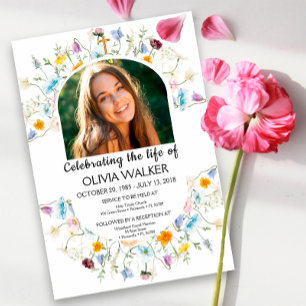 Elegant Celebration of Life Floral Funeral Kaart