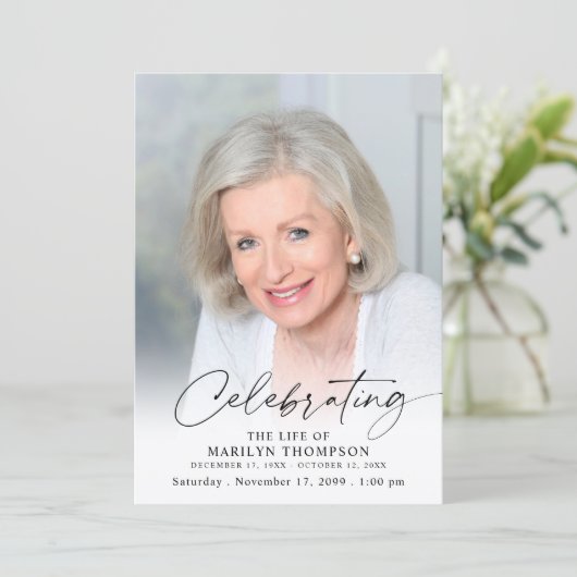 Elegant Celebration of Life Funeral Memorial Photo Kaart (Staand voorkant)