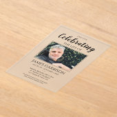 Elegant Celebration of Life Photo Memorial Acryl Uitnodigingen (Laagn)