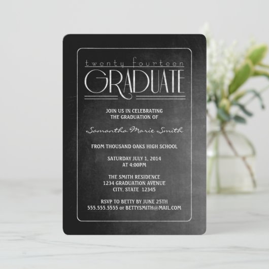 Elegant Chalkboard Afstuderen Invite Kaart (Staand voorkant)