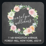 Elegant Chalkboard Floral WreatReturn Address Vierkante Sticker<br><div class="desc">Voeg uw terugkeeradres met gemak toe gebruikend deze eenvoudige maar zeer trendy stickers. Deze stickers kunnen voor vele toepassingen met inbegrip van dank u stickers,  productetiketten,  envelopzegels,  en veel meer worden aangepast.</div>