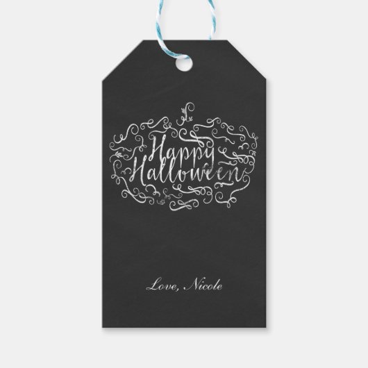 Elegant Chalkboard Pumpkin Happy Halloween Party Cadeaulabel (Voorkant)