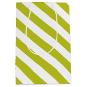 Elegant Chartreuse en wit gestreept patroon Medium Cadeauzakje (Voorkant)