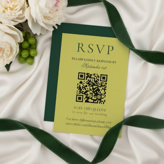 Elegant Chartreuse Minimalist Wedding QR Code RSVP Kaartje