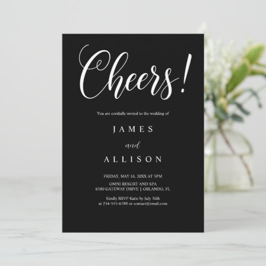 Elegant Cheers Script Black Wedding Invitation Kaart (Staand voorkant)