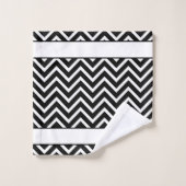 Elegant Chevron Pattern on Black White Monogrammed Bad Handdoek (Wasdoekje)