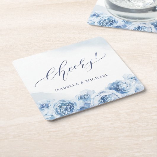 Elegant chew script dusty blue floral bruiloft kartonnen onderzetters (Schuin)