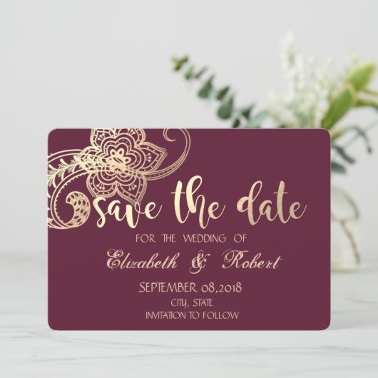 Elegant Chic Gold Paisley slaat de datum op Save The Date (Staand voorkant)