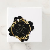 Elegant Chic Golden Foliage Wreath Black Wedding Bedankjes Labels (In situ)