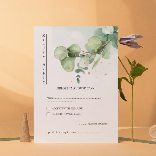 Elegant Chic Green Eucalyptus Wedding Gold accents RSVP Kaartje