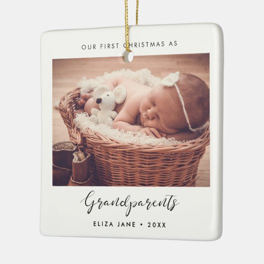 Elegant chic Ons eerste kerstfeest als grootouders Keramisch Ornament (Links)