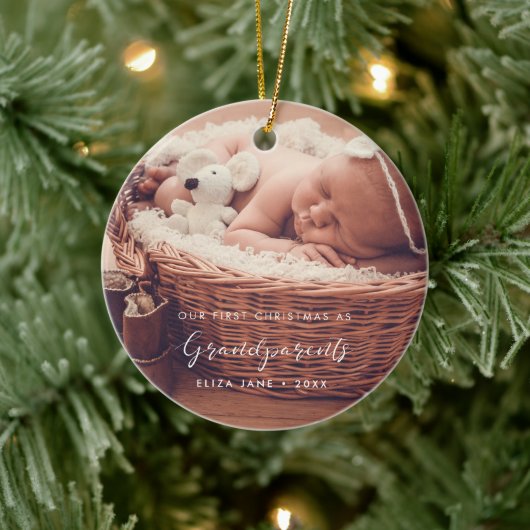 Elegant chic Ons eerste kerstfeest als grootouders Keramisch Ornament (Boom)
