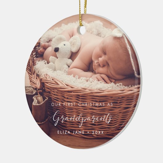 Elegant chic Ons eerste kerstfeest als grootouders Keramisch Ornament (Links)