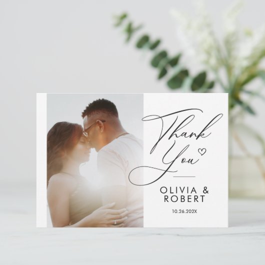 Elegant Chic Script Love Heart Weddenfoto Hartelij Bedankkaart (Staand voorkant)