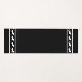 Elegant, Chic White Horses on Black Yogamat (Voorkant (horizontaal))