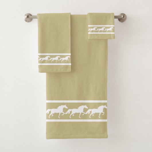 Elegant, Chic White Horses on Lucky Beige Bad Handdoek (Insitu)