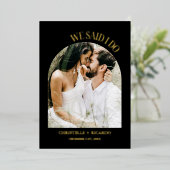 Elegant & Chique zwart & Gouden Boog Elopement Bru Folie Uitnodiging (Staand Voorkant)