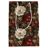 Elegant Christmas Red and Winter White Floral Medium Cadeauzakje (Voorkant)