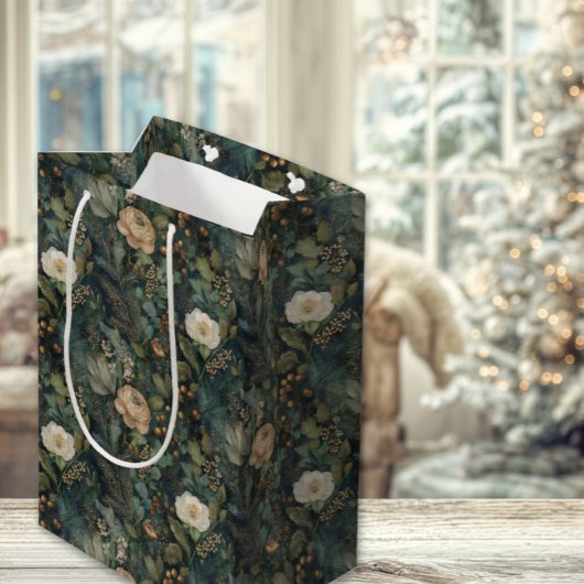 Elegant Christmas Winter Green and Cream Floral Medium Cadeauzakje