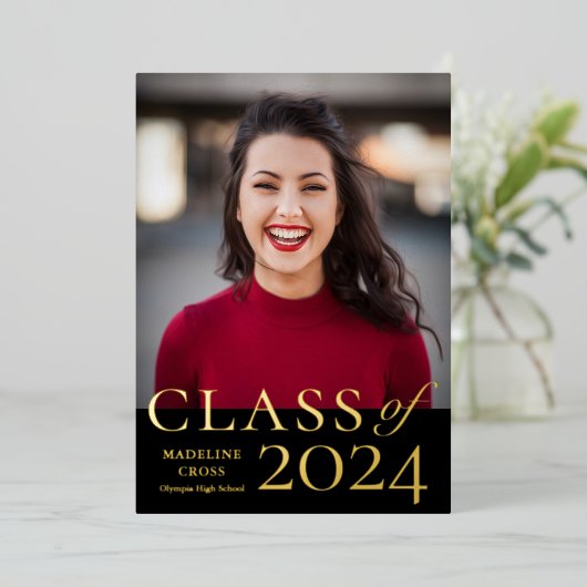 Elegant Class of 2023 Afstuderen Gold Folie Uitnodiging (Staand Voorkant)