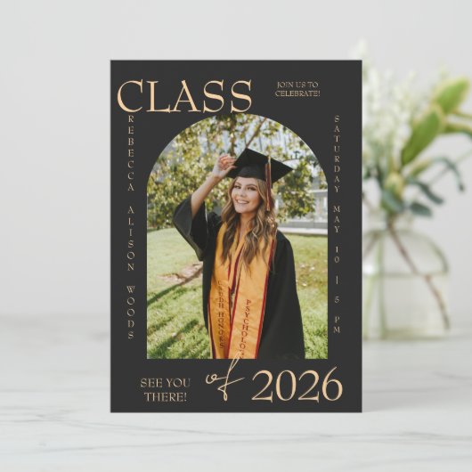 Elegant Class of 2026 Graduation Invite Kaart (Staand voorkant)