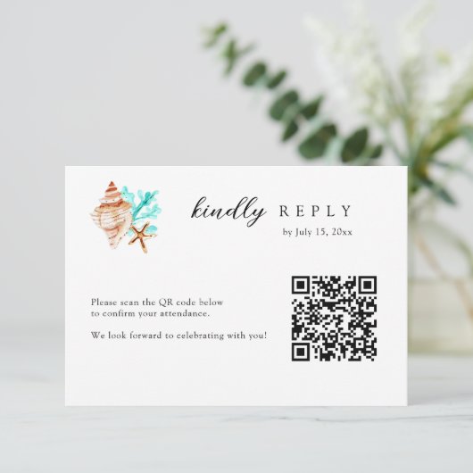 Elegant Coastal Seashell QR Code Beach Wedding RSVP Kaartje (Staand voorkant)