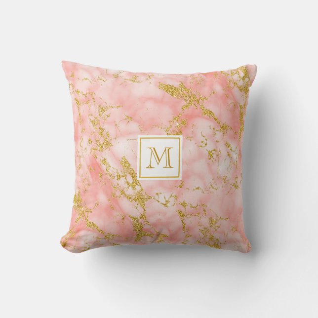 Elegant Coral Marble Monogram Faux Gold Glitter Kussen (Voorkant)