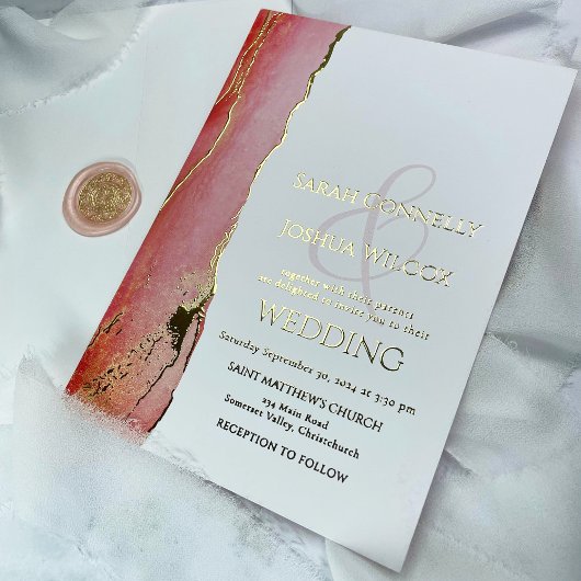 Elegant Coral Pink and Gold Wedding Folie Uitnodiging