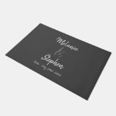 Elegant Couple Names Datum Typografie Gray Script Deurmat (Schuin)