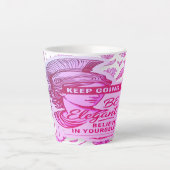 Elegant Courage Latte Mok voor Vrouwen Inspirerend (Voorkant)