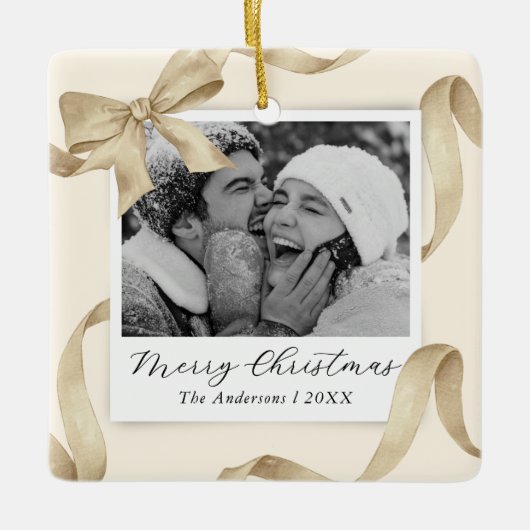 Elegant Cream Gold Bow Photo Holiday Keramisch Ornament (Voorkant)