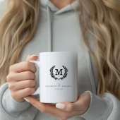 Elegant Crest Monogram Custom Wedding Wit Koffiemok