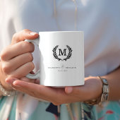 Elegant Crest Monogram Custom Wedding Wit Koffiemok